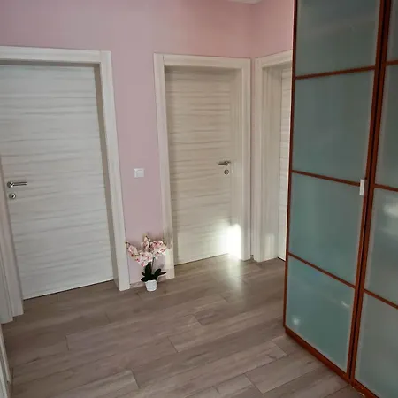 بيت للعطل House Monte Cherpo بولا