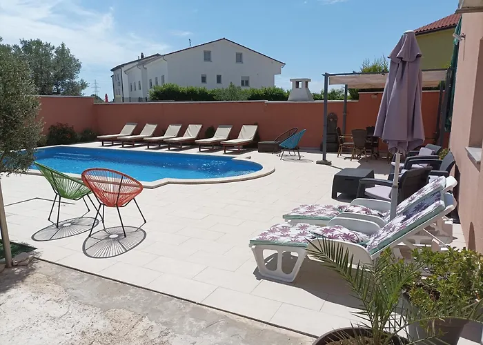 House Monte Cherpo * 普拉