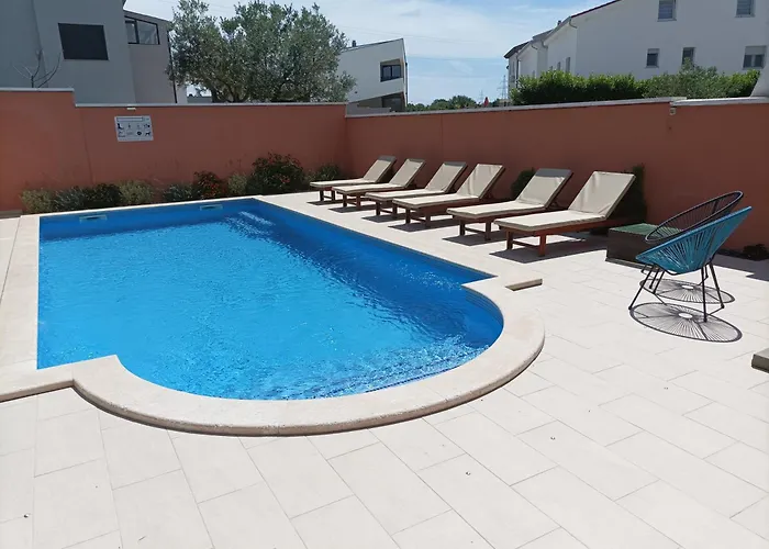 House Monte Cherpo *