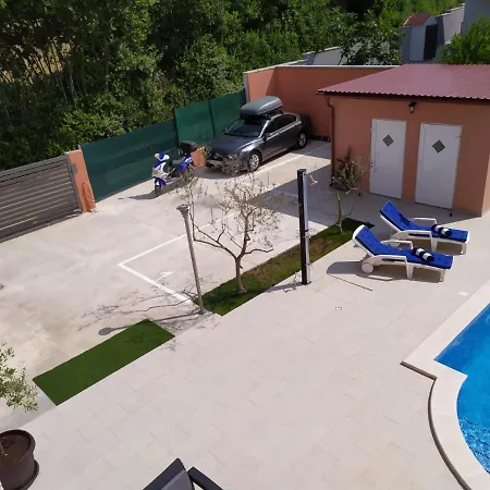 Vakantiehuis House Monte Cherpo Pula