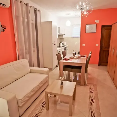 Vakantiehuis House Monte Cherpo Pula