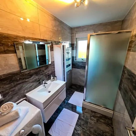 House Monte Cherpo *