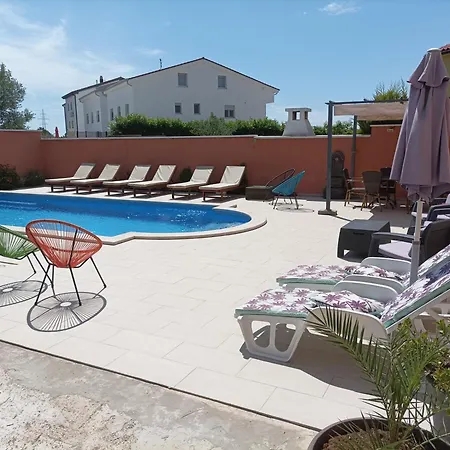 House Monte Cherpo * Пула