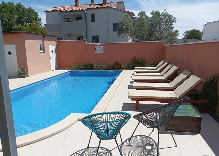 House Monte Cherpo *