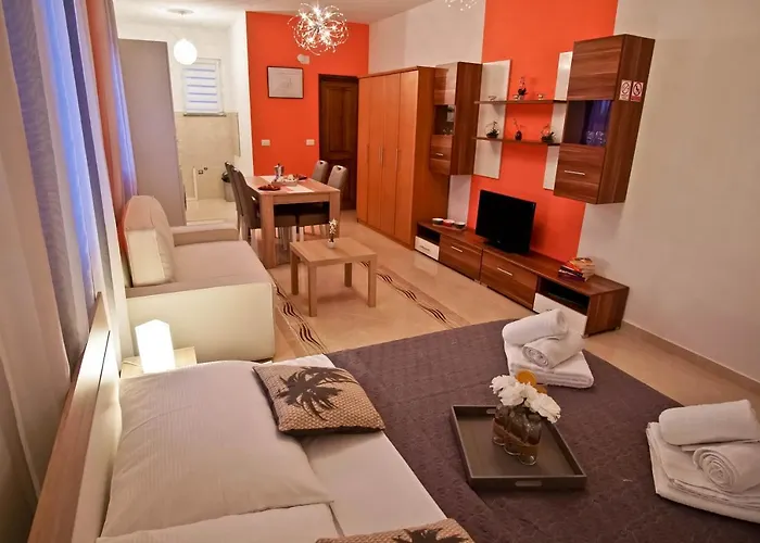בית נופש House Monte Cherpo